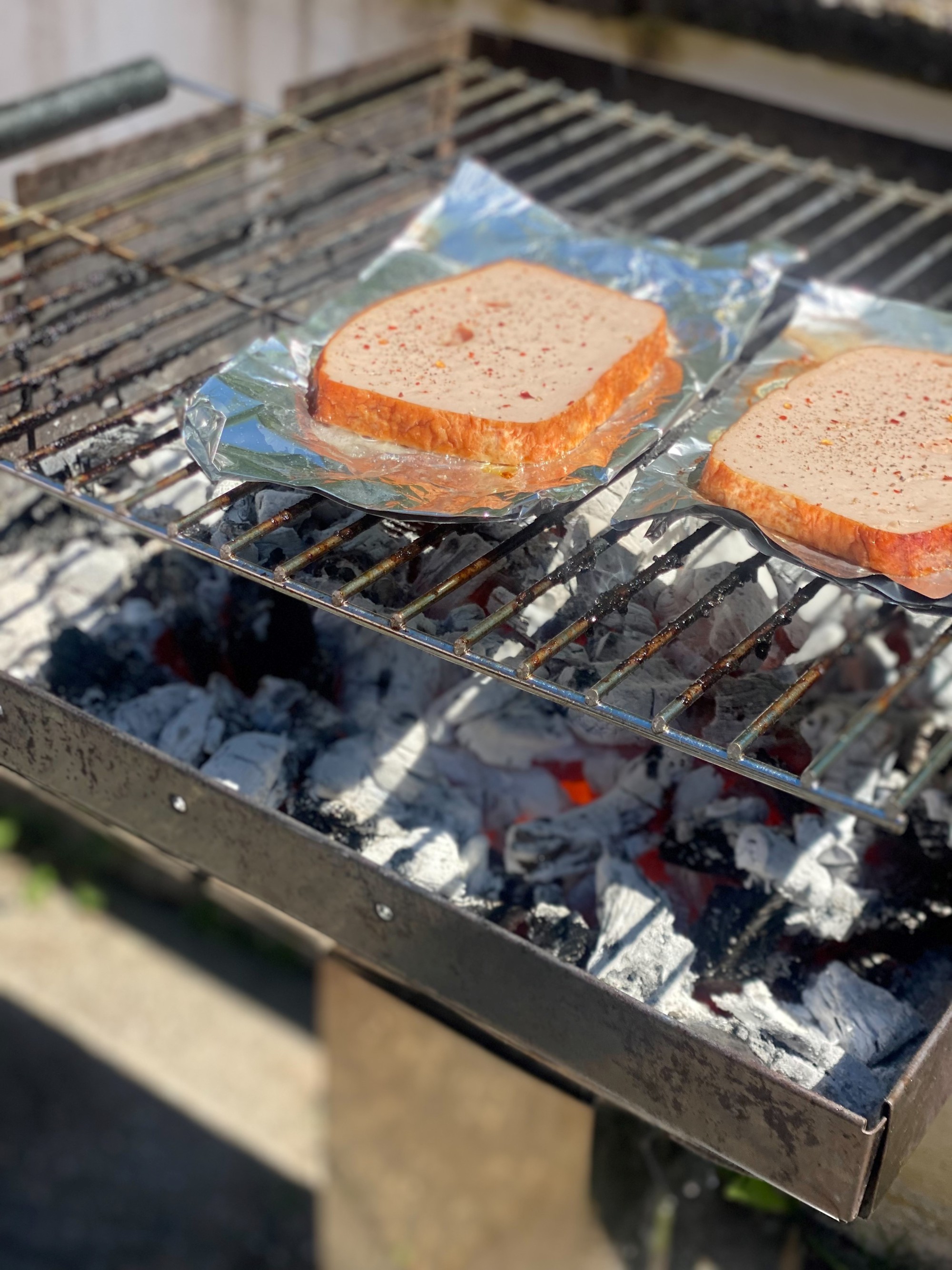 Gegrillter Fleischk&auml;se