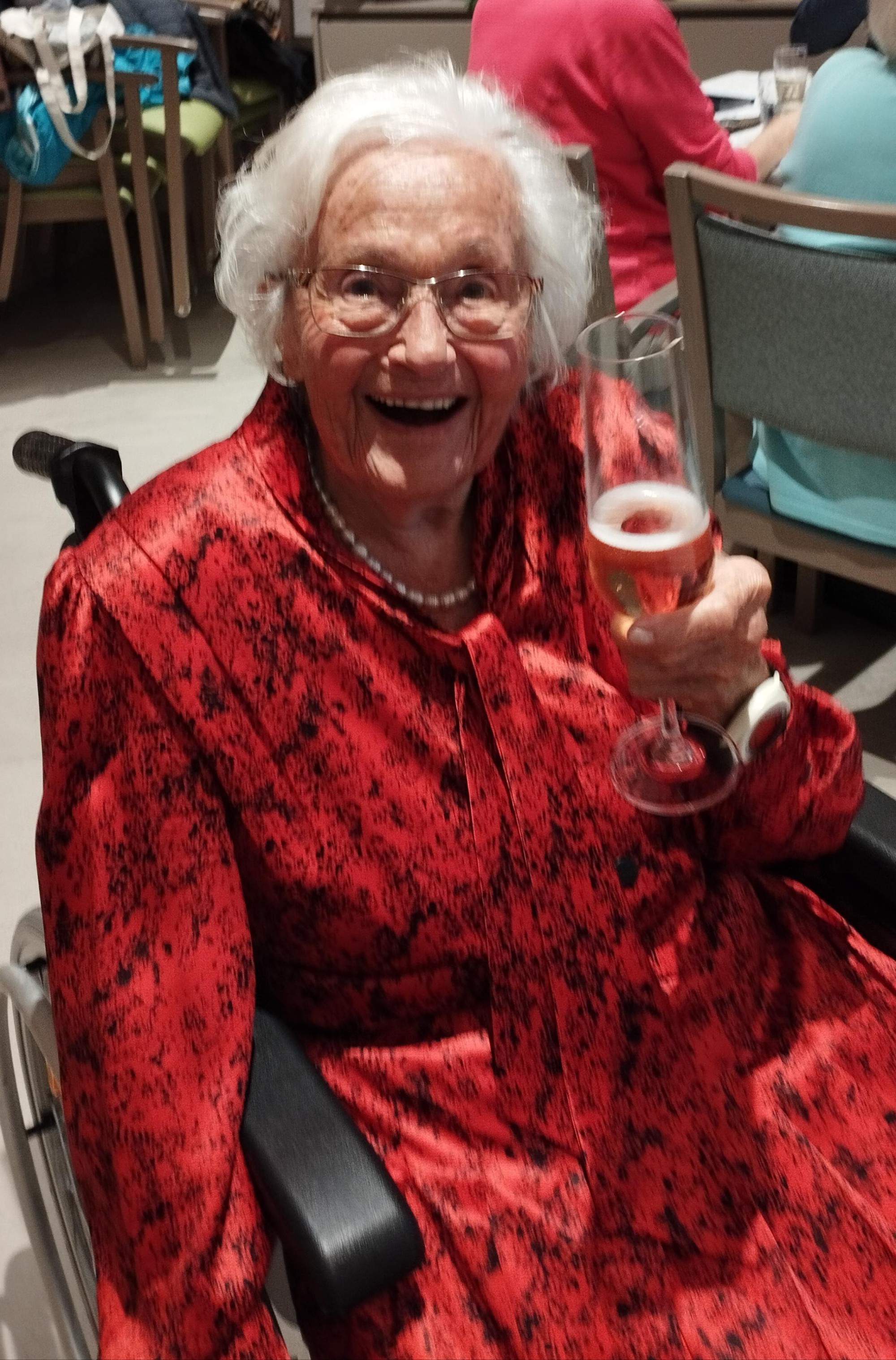 Gemeinsames Anstoßen