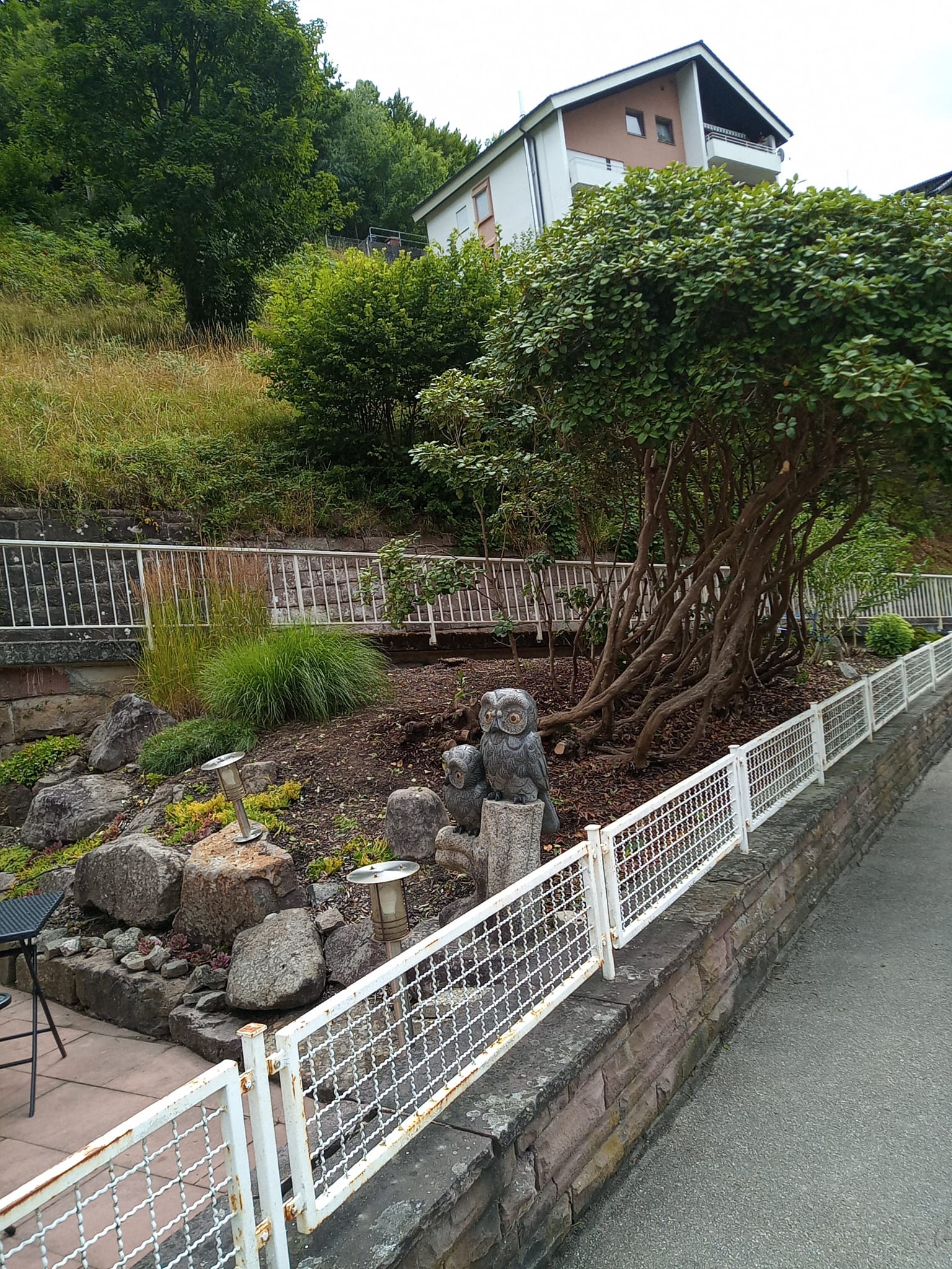 Blick auf den bearbeiteten Garten