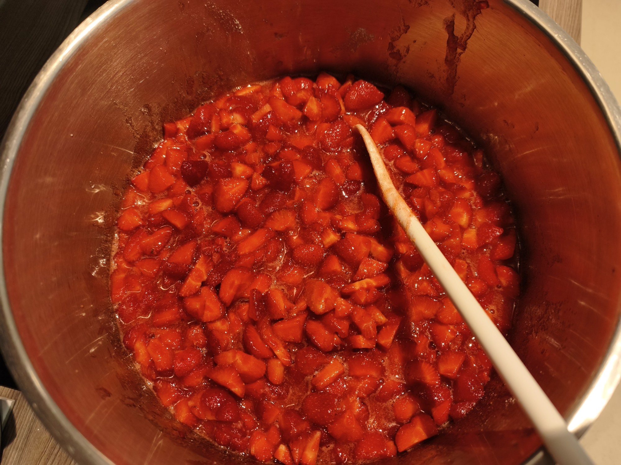 Eingekochte Erdbeeren