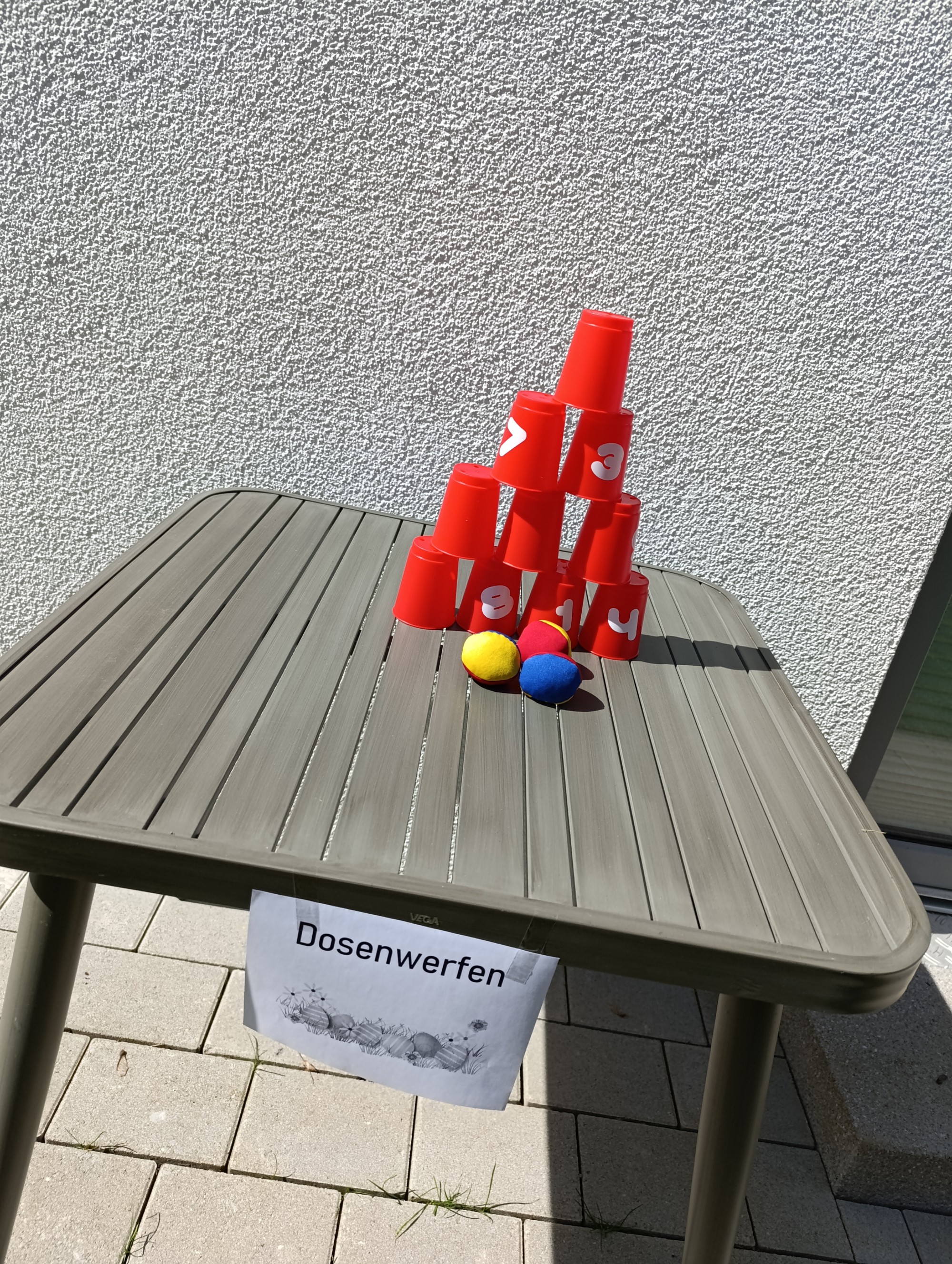 Dosenwerfen