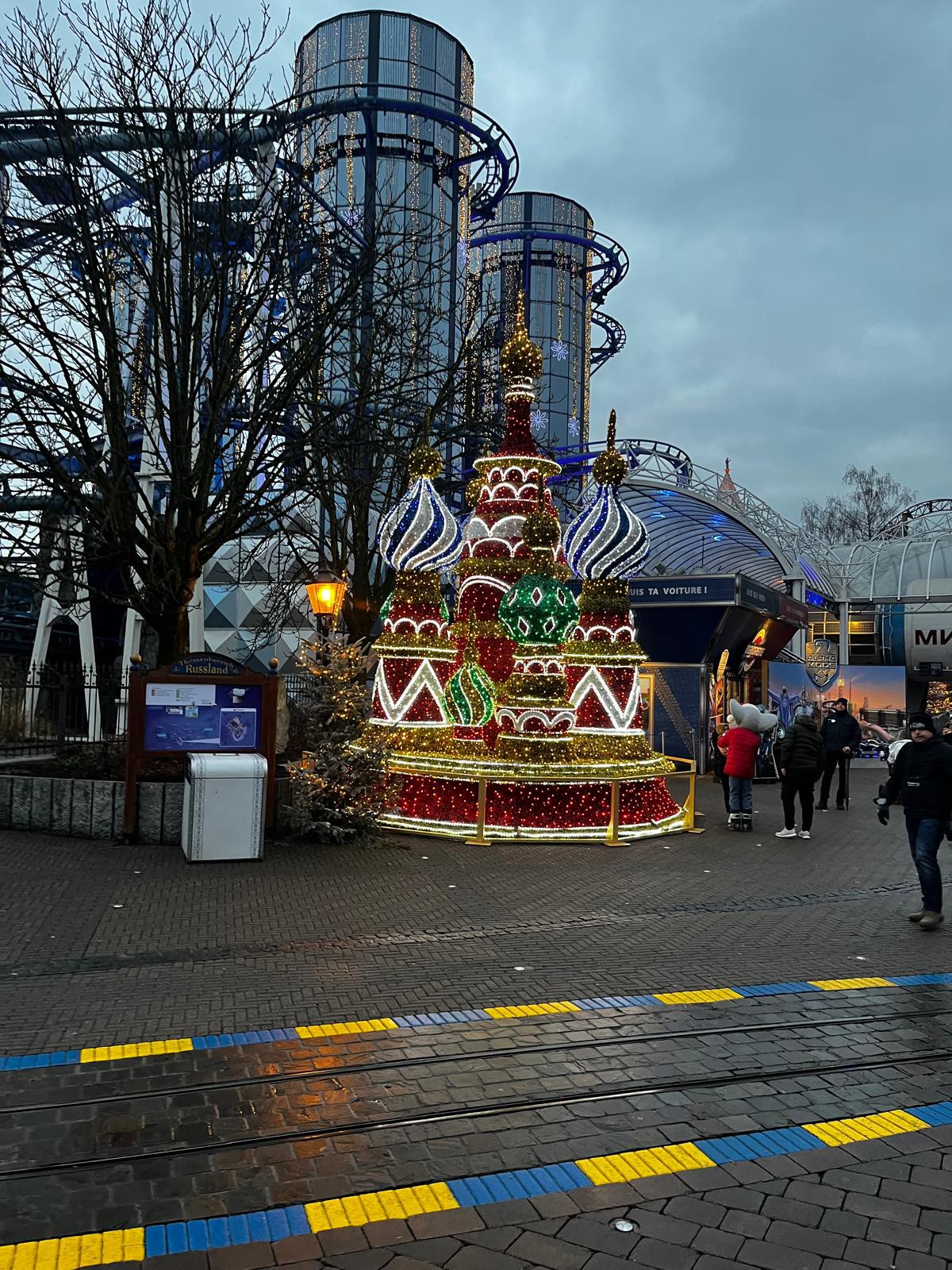 Winterliche Dekoration im Europapark Rust