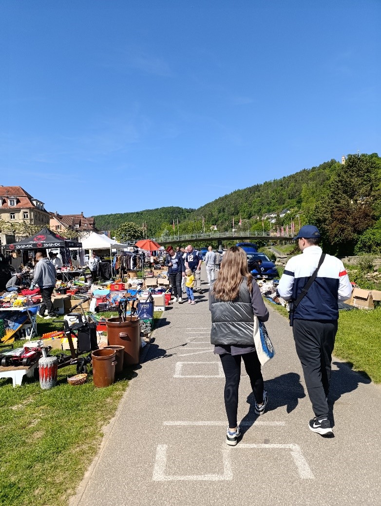 Aussicht auf den Flohmarkt