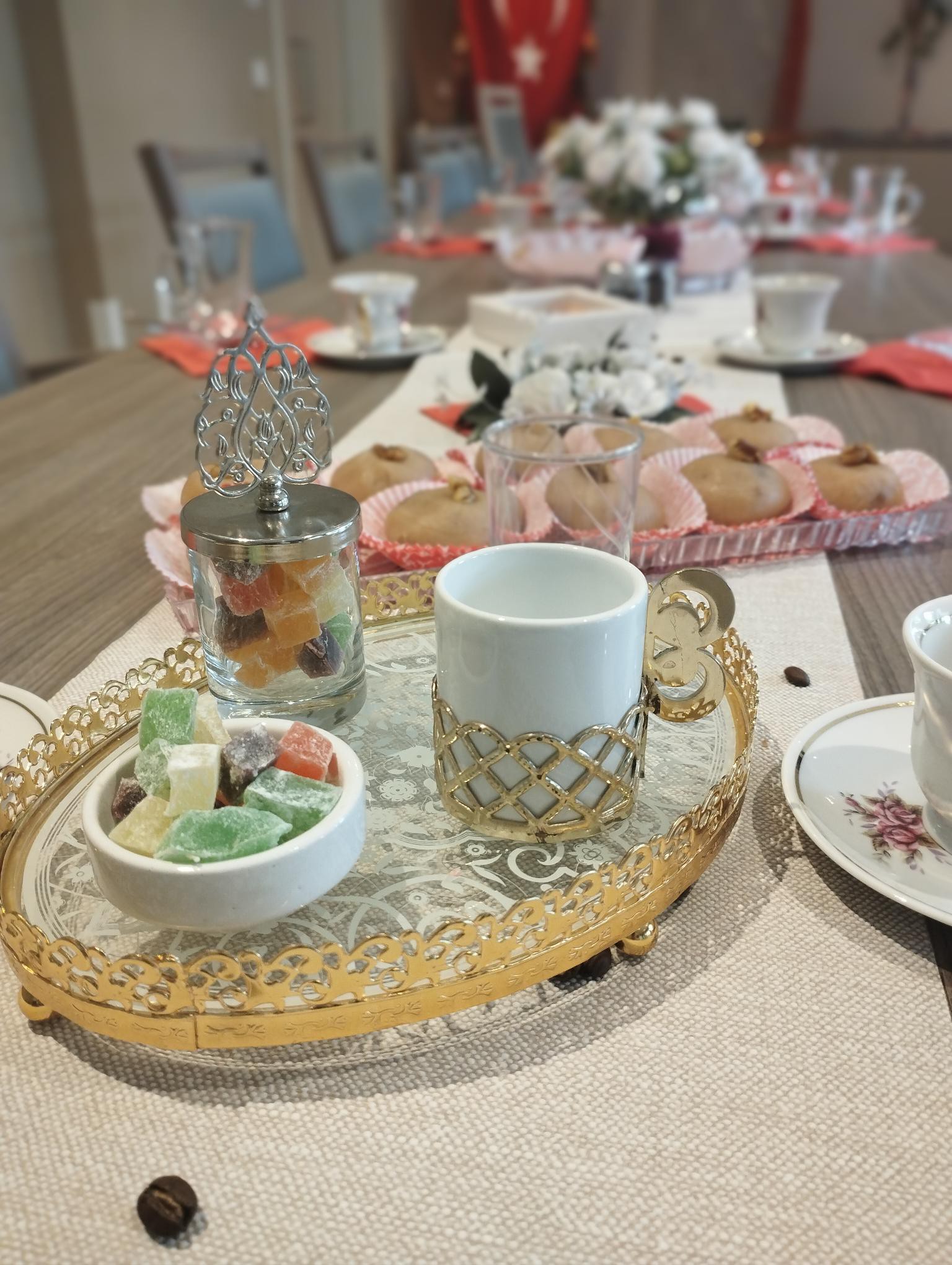 Orientalische Tischdekoration