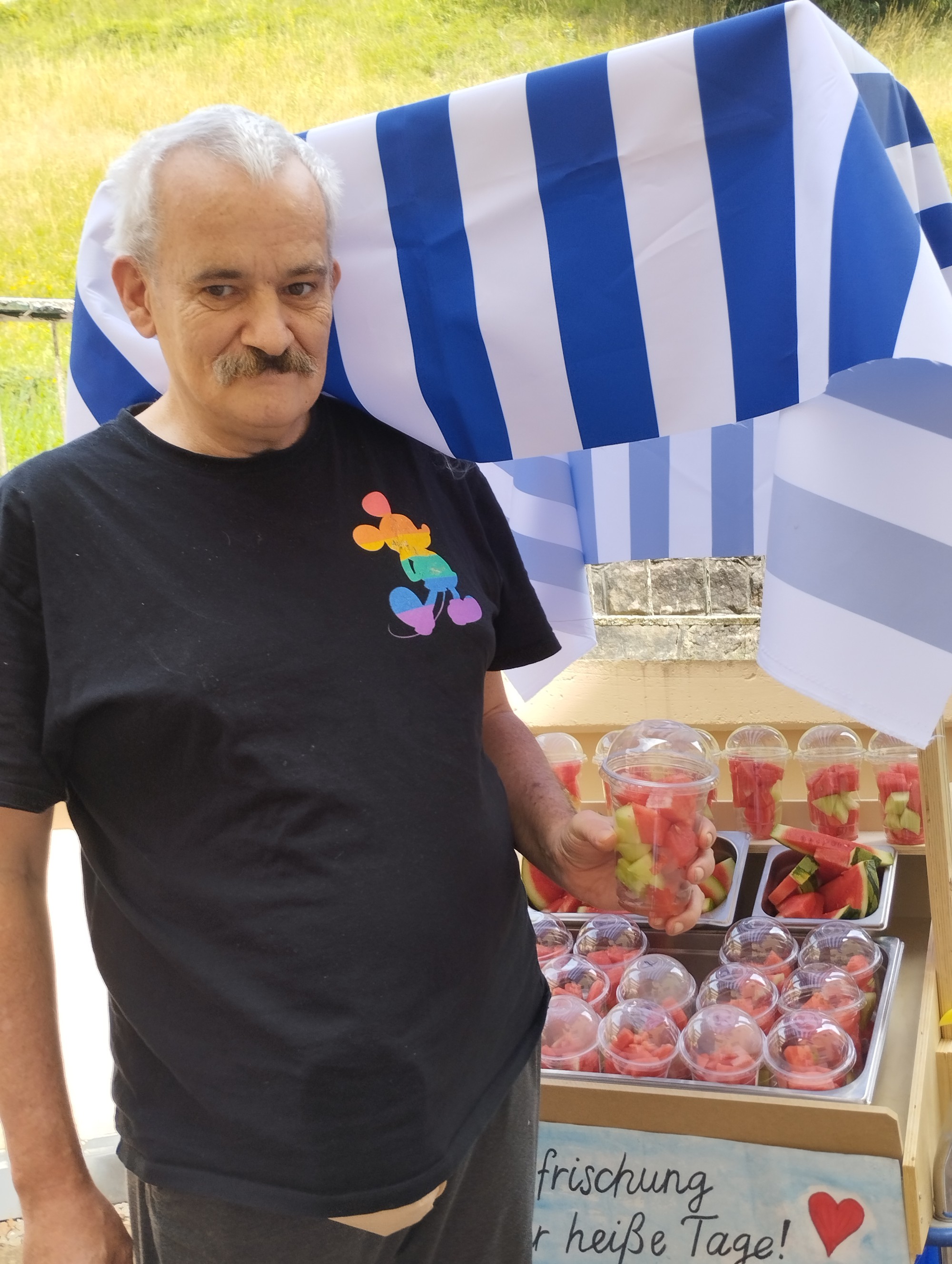 Zubereitete Wassermelone im Becher