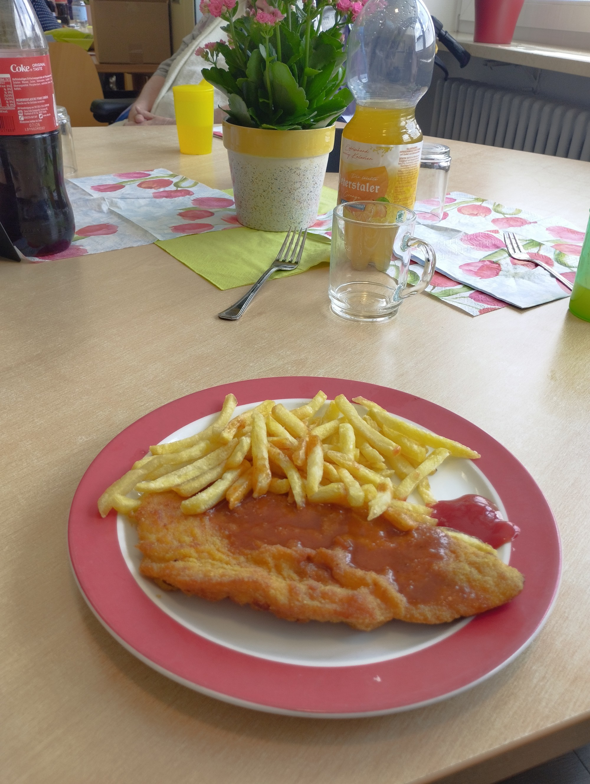 Schnitzel mit Pommes