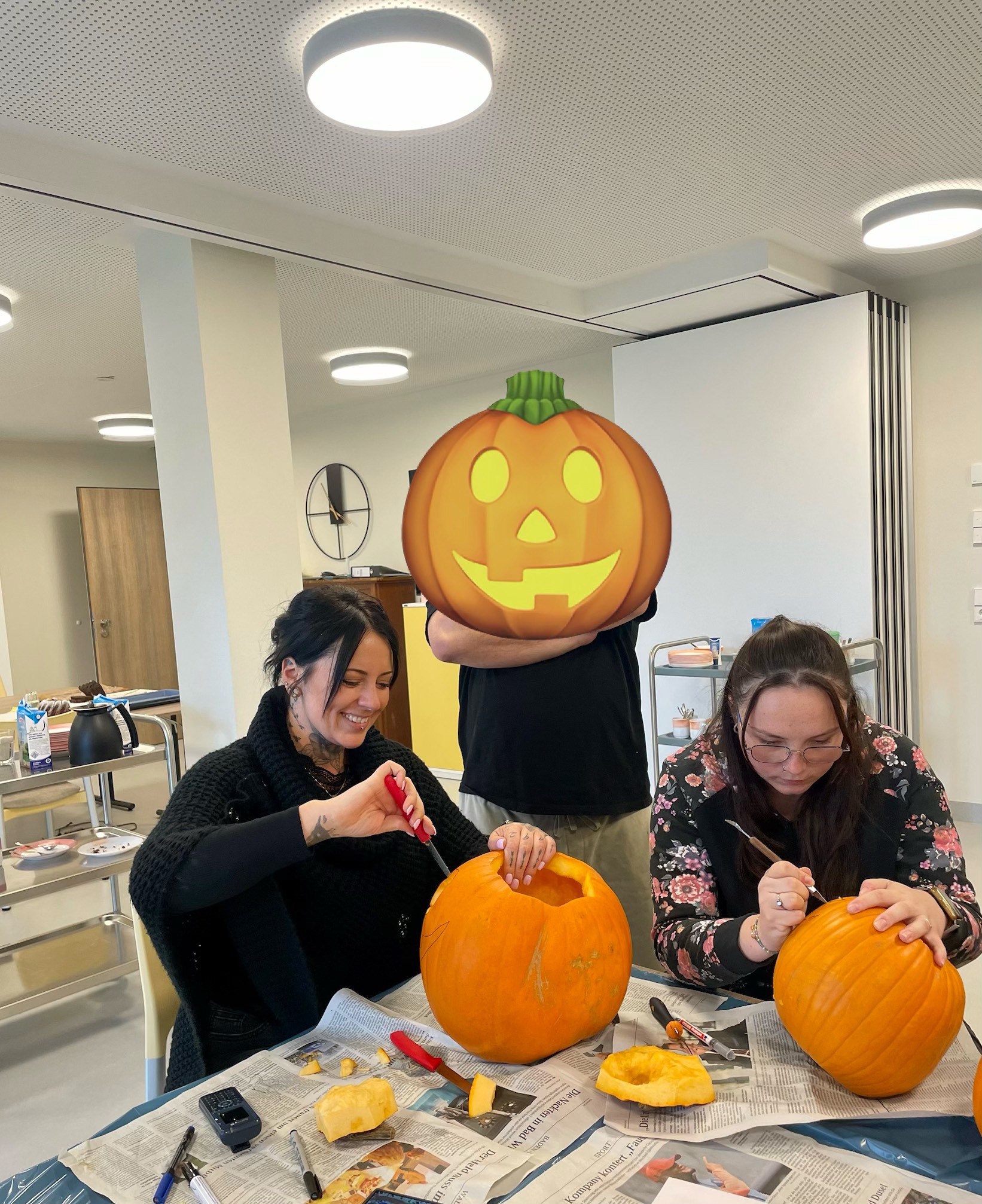 Gemeinsames K&uuml;rbis schnitzen