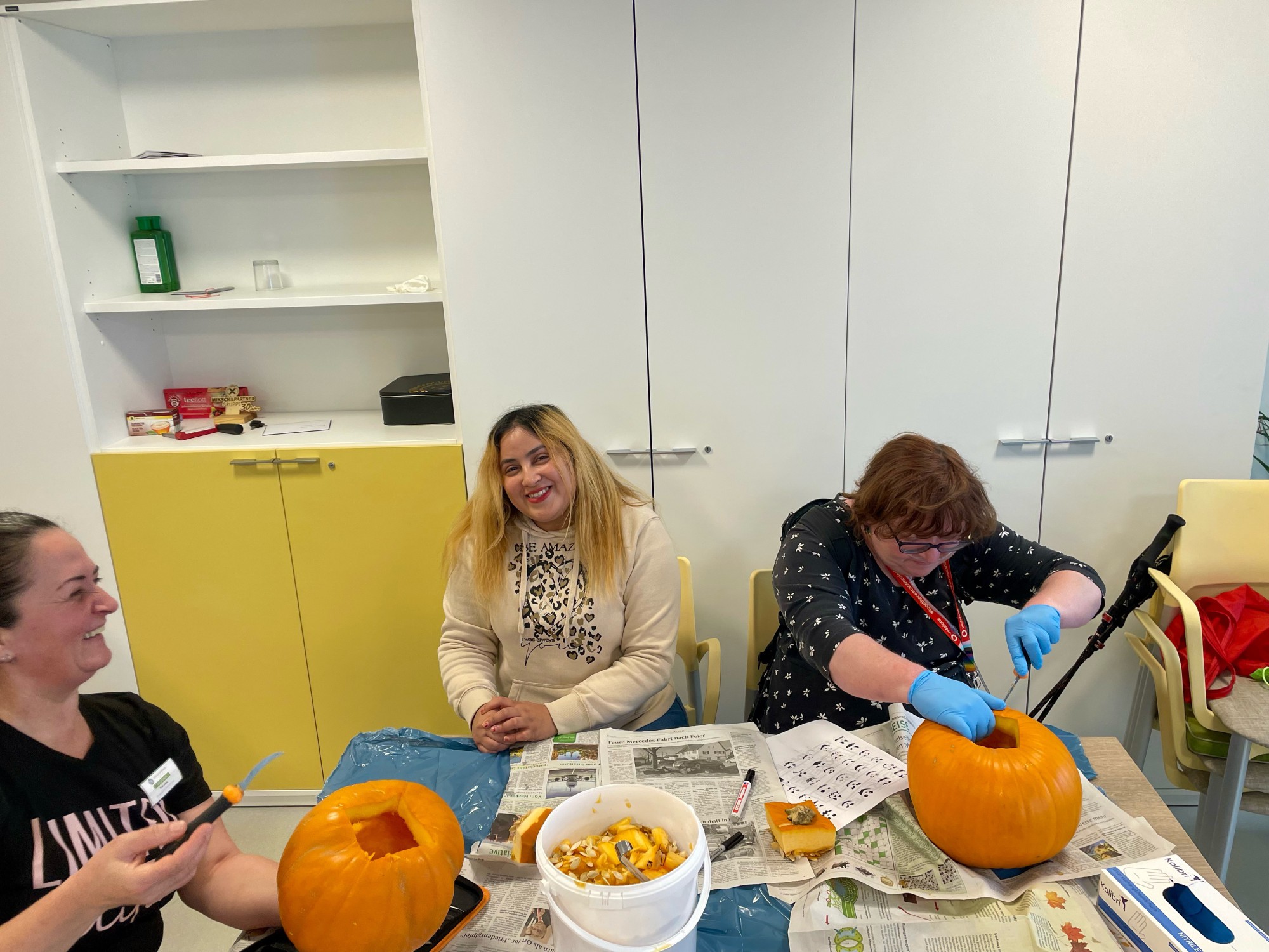 Gemeinsames K&uuml;rbis aush&ouml;hlen