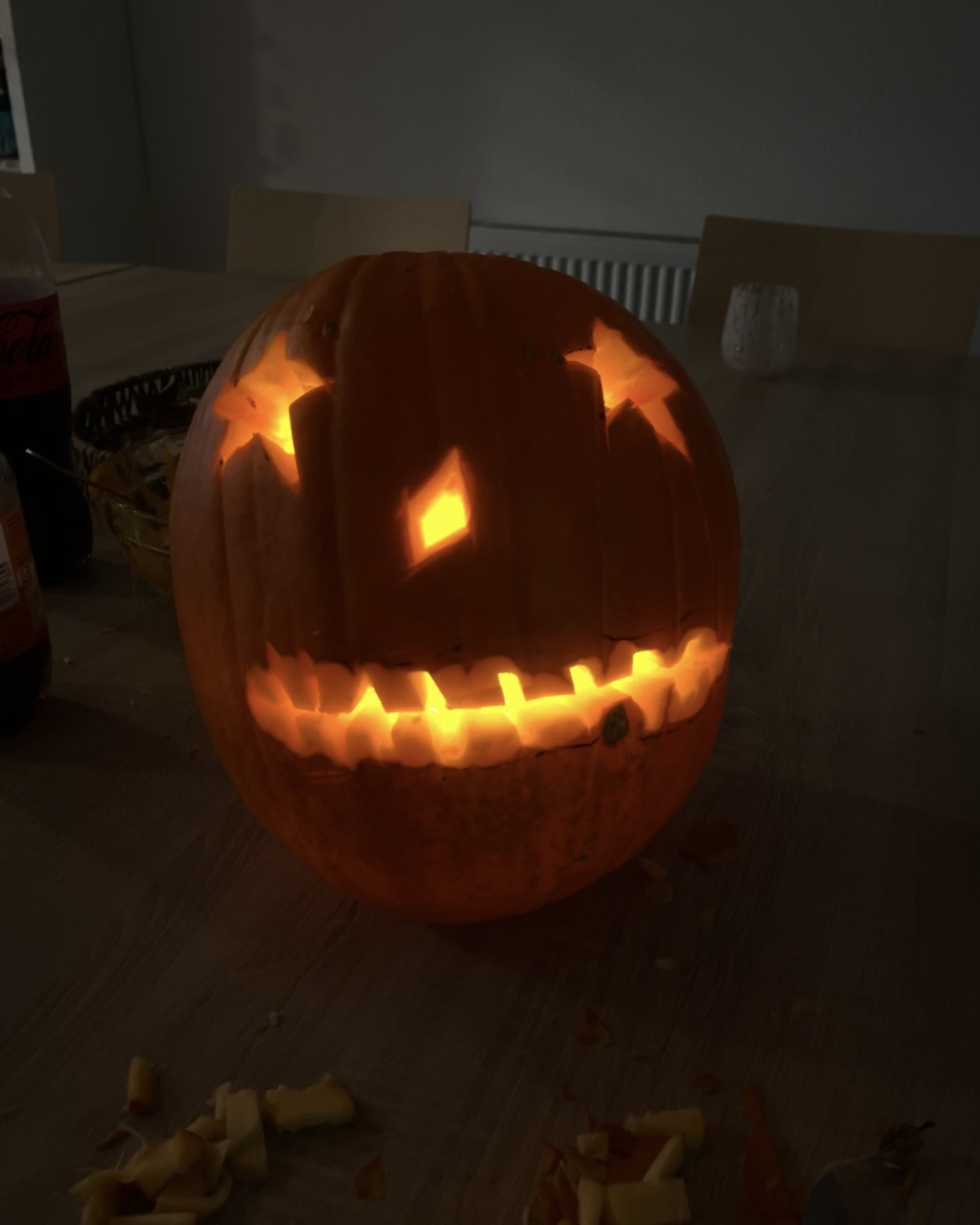 Ausgeschnitzter Kürbis